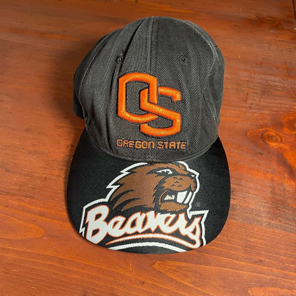 Captivating Headwear Oregon State Beavers Adjustable Strap Hat Black
